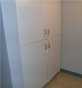 <b>locker</b>